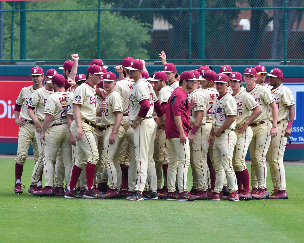 A Brief Look at Mom's Day in Baseball